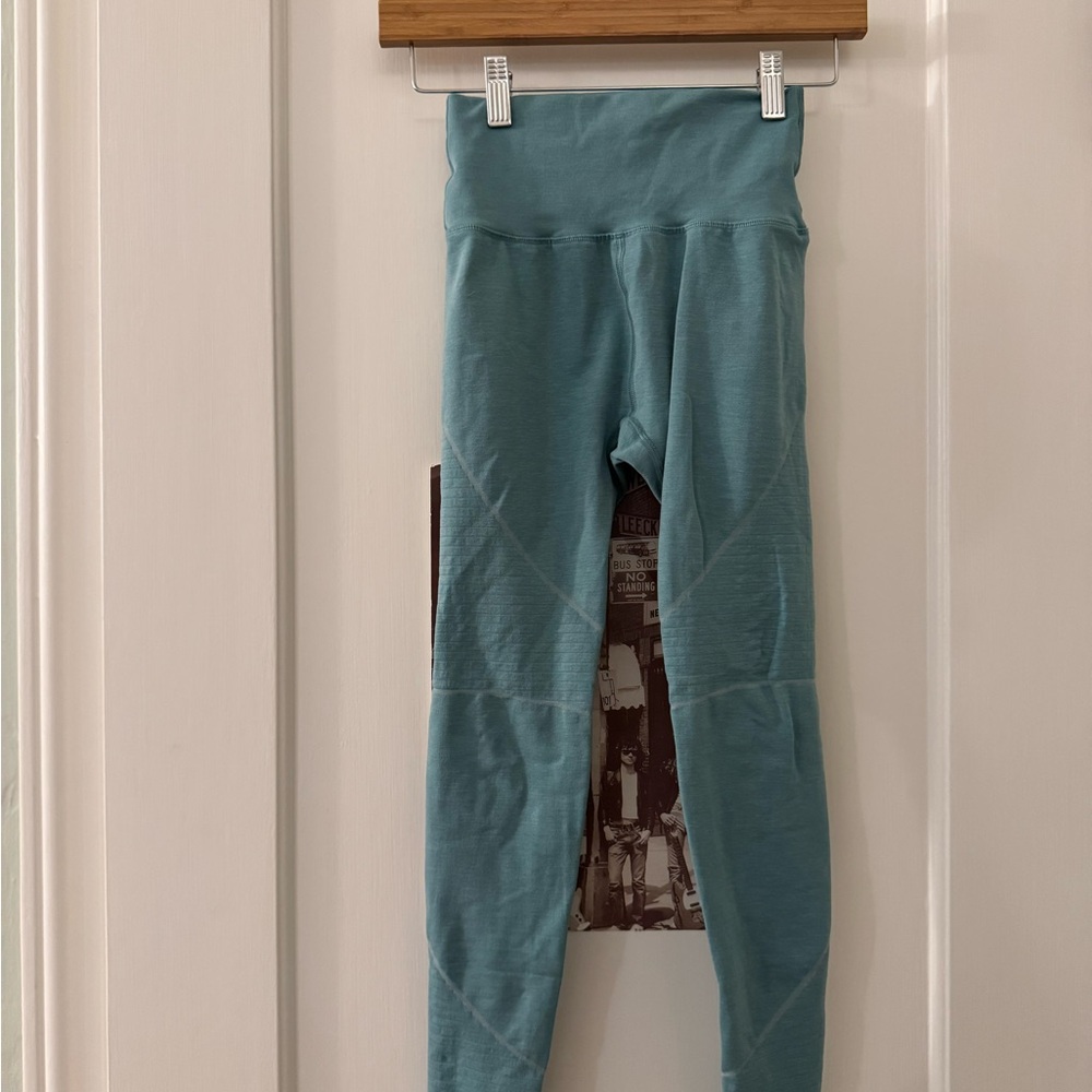 Alphalete Teal Leggings